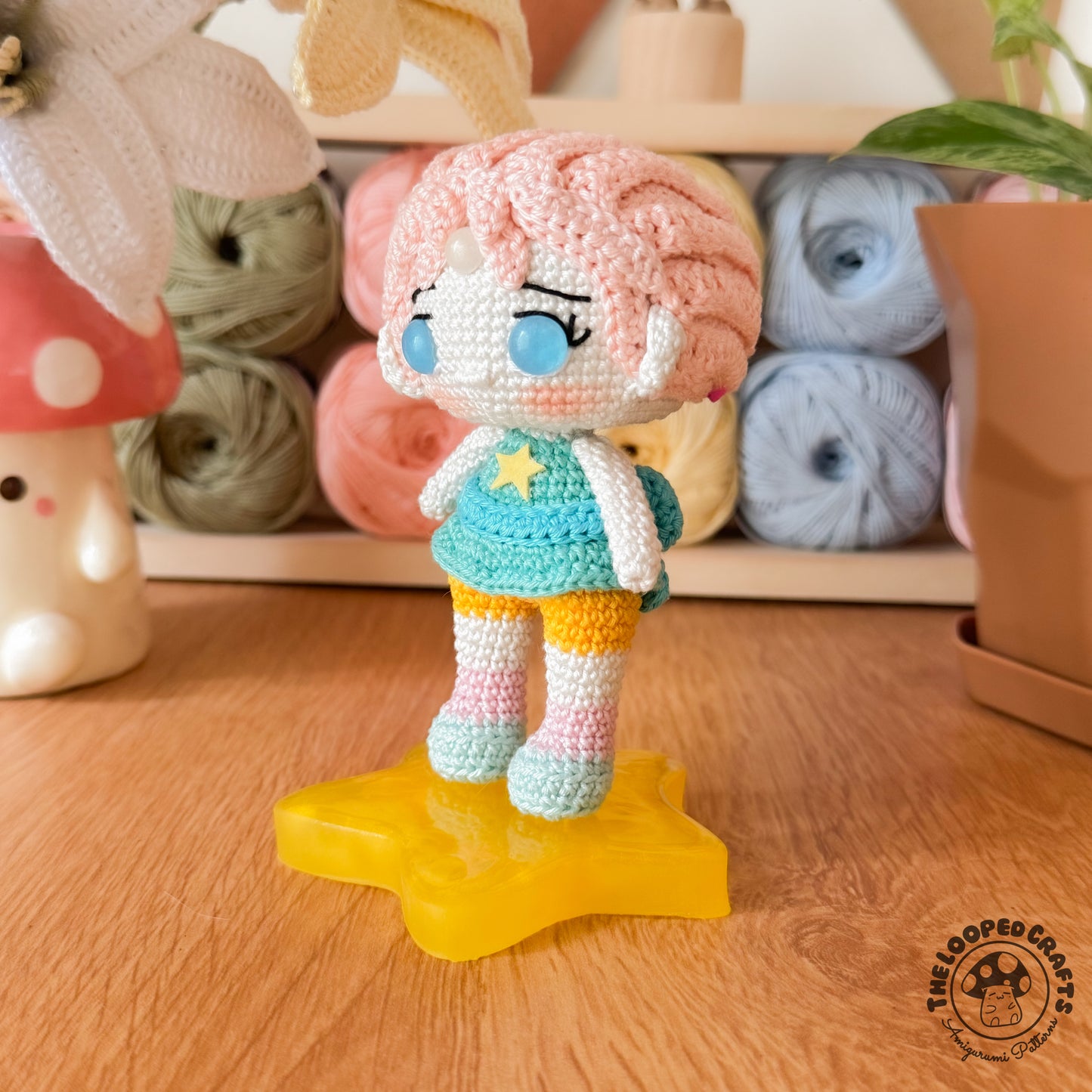 Mini Amigurumi Crochet Pattern Pearl