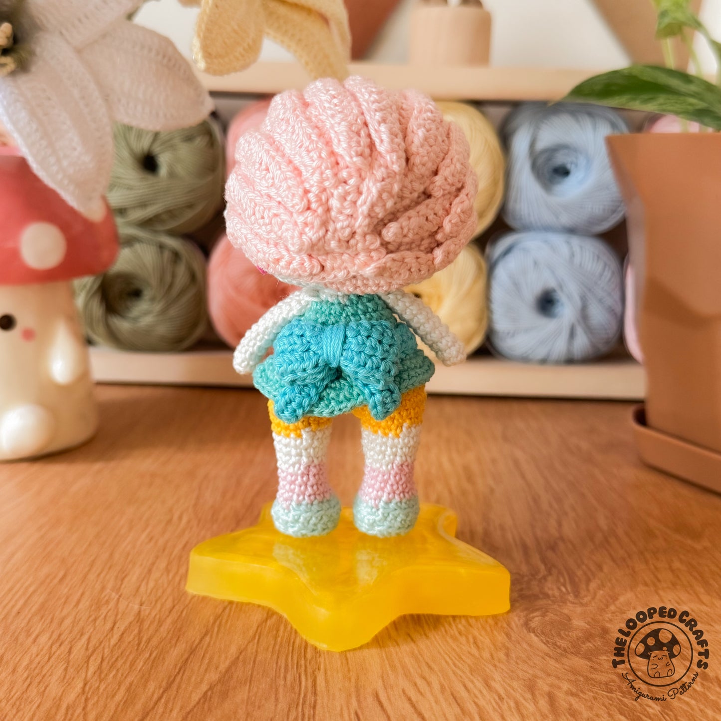 Mini Amigurumi Crochet Pattern Pearl