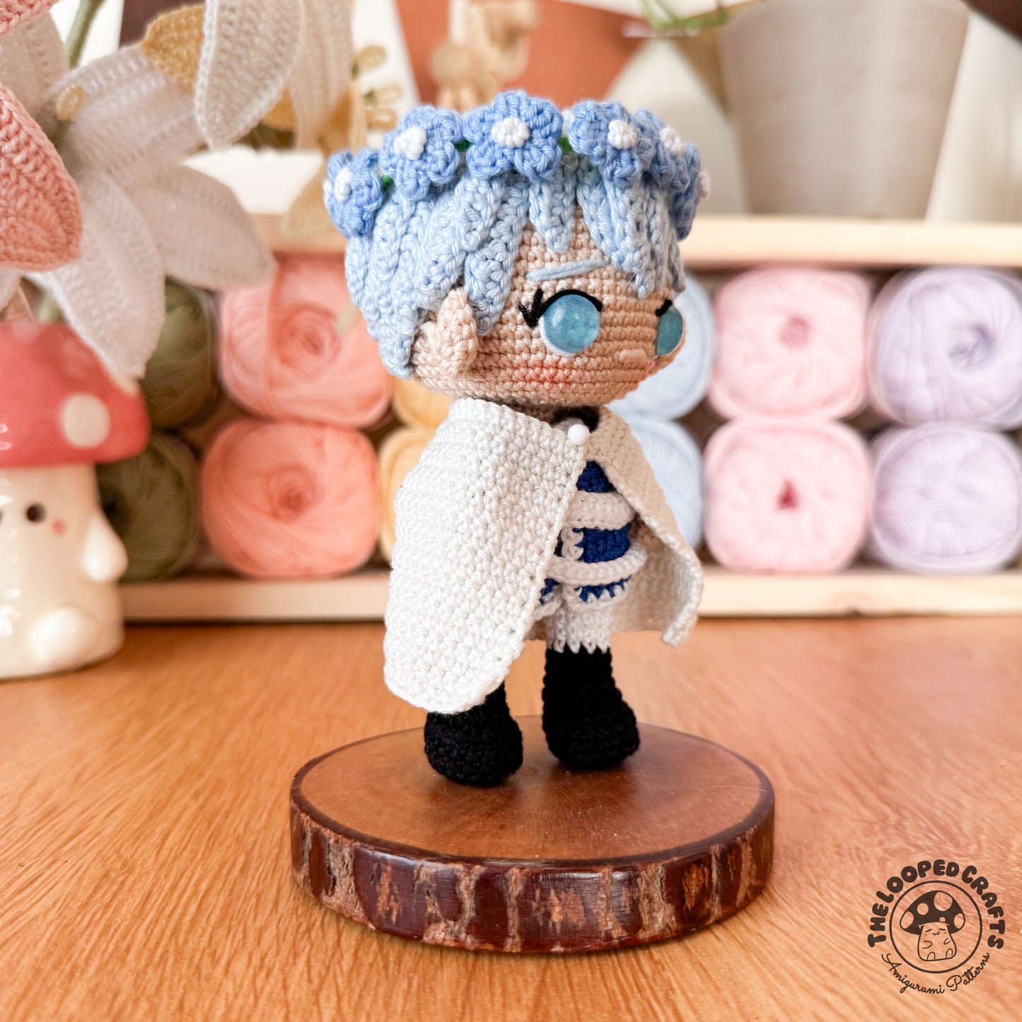 Mini Amigurumi Himmel the Hero