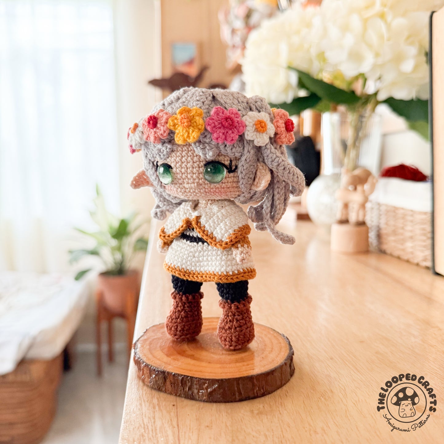 Mini Amigurumi Crochet Elf Mage